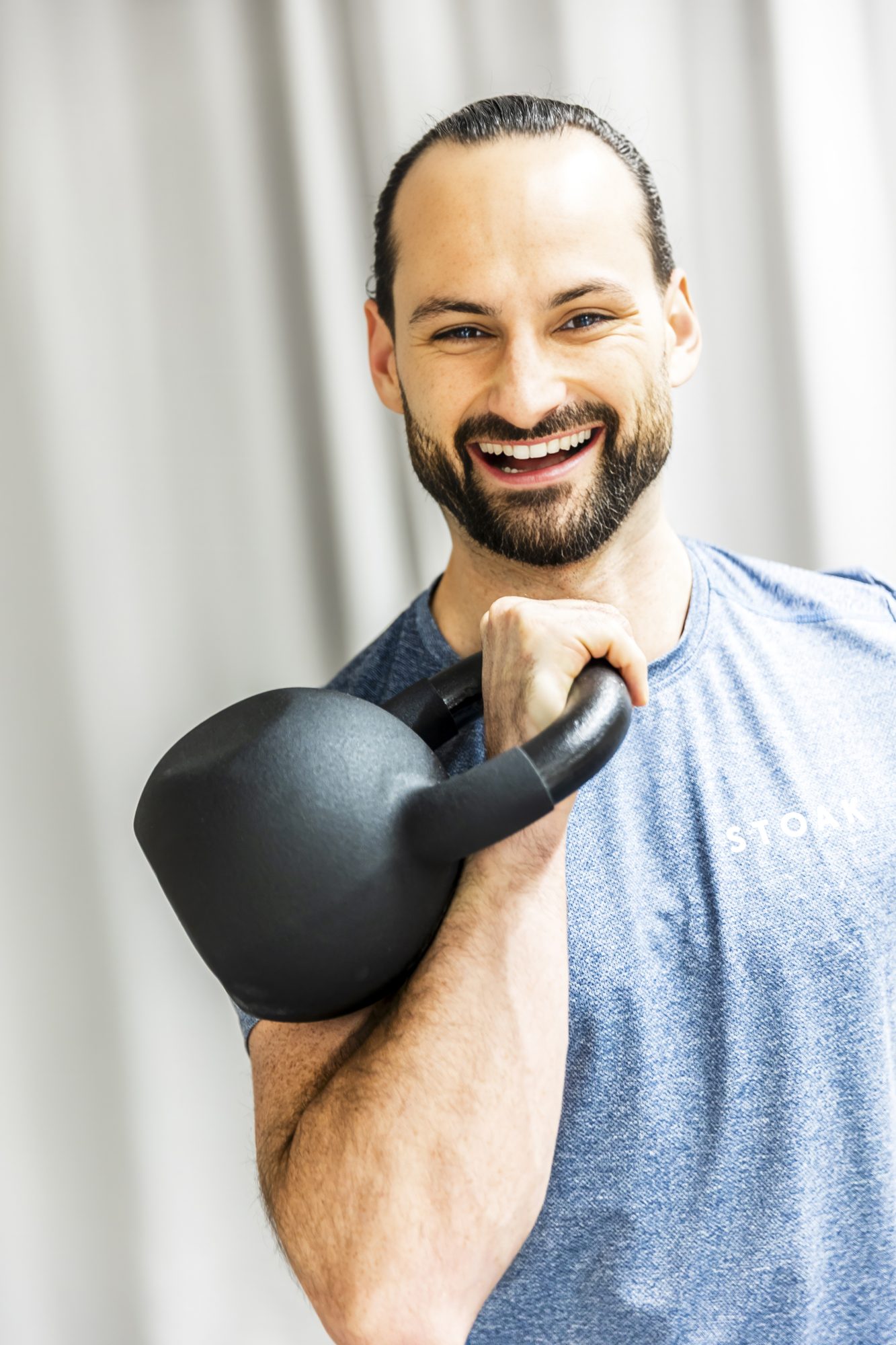 Bernhard Woisetschläger beim Kettlebell-Training in seinem Privatstudio in Graz