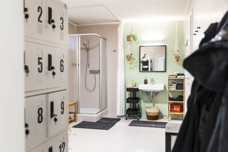 privatstudio-graz-umkleide-dusche